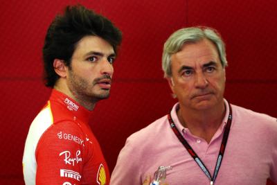 (L to R): Carlos Sainz Jr (ESP) Ferrari with his father Carlos Sainz (ESP). Formula 1 Testing, Sakhir, Bahrain, Day