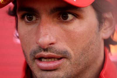 Carlos Sainz Jr (ESP) Ferrari. Formula 1 World Championship, Rd 1, Bahrain Grand Prix, Sakhir, Bahrain, Preparation