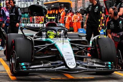 Lewis Hamilton (GBR) Mercedes AMG F1 W15 in the pits. Formula 1 World Championship, Rd 3, Australian Grand Prix, Albert