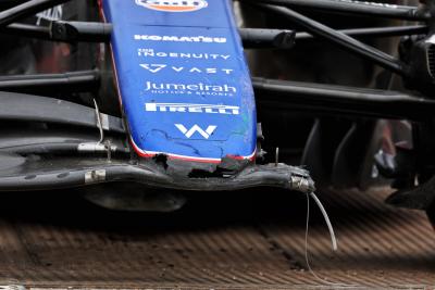 Logan Sargeant (USA) Williams Racing FW46 crashed in the first practice session - nosecone damage. Formula 1 World