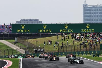Lewis Hamilton (GBR) Mercedes AMG F1 W15 leads at the start of Sprint. Formula 1 World Championship, Rd 5, Chinese Grand