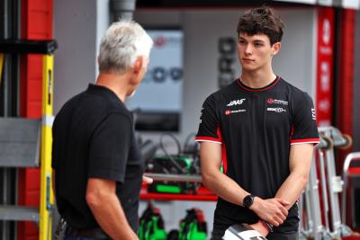 Oliver Bearman (GBR) Ferrari Reserve Driver with Damon Hill (GBR) Sky Sports Presenter. Formula 1 World Championship, Rd