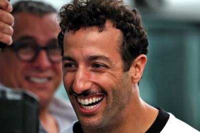 Daniel Ricciardo (AUS) RB. Formula 1 World Championship, Rd 10, Spanish Grand Prix, Barcelona, Spain, Preparation Day.-