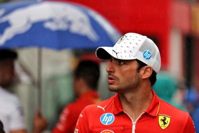 Carlos Sainz Jr (ESP) Ferrari. Formula 1 World Championship, Rd 10, Spanish Grand Prix, Barcelona, Spain, Preparation
