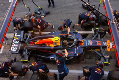 Red Bull Racing practices a pit stop. Formula 1 World Championship, Rd 10, Spanish Grand Prix, Barcelona, Spain,