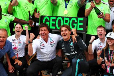 Race winner George Russell (GBR) Mercedes AMG F1 celebrates with Toto Wolff (GER) Mercedes AMG F1 Shareholder and Executive