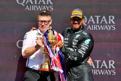 (L to R): Peter Bonnington (GBR) Mercedes AMG F1 Race Engineer celebrates on the podium with race winner Lewis Hamilton