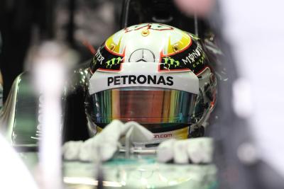 18.04.2014- Free Practice 2, Lewis Hamilton (GBR) Mercedes AMG F1 W05