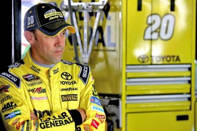 Kenseth suspended for Logano retaliation