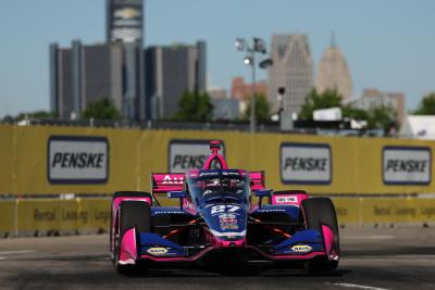 Newgarden Puts Chevrolet and Penske on Pole at Belle Isle