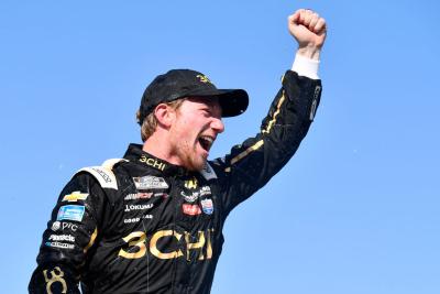 NASCAR Cup: Redding Meraih Kemenangan Pertamanya di Road America