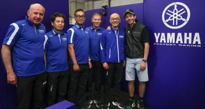 Valentino Rossi signs as Yamaha Brand Ambassador