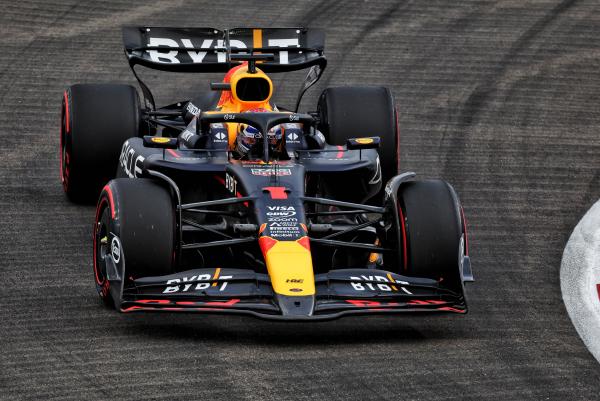 Red Bull on track in Singapore 