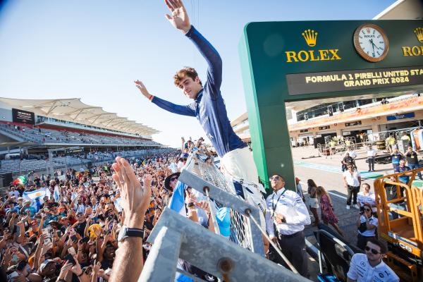 Franco Colapinto celebrates his second F1 points finish 