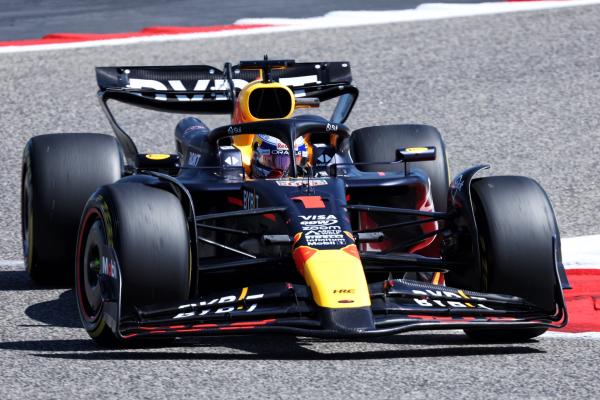 Max Verstappen (NLD) Red Bull Racing RB20. Formula 1 Testing, Sakhir, Bahrain, Day One.- www.xpbimages.com, EMail: