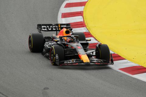 F1 GP Spanyol: Verstappen Dominan, Mercedes Podium Ganda