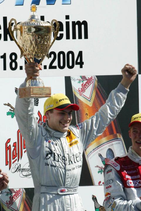 Zandvoort 2005: Paffett back in front after win.