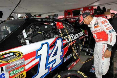 Lewis Hamilton in NASCAR! Well, for a day