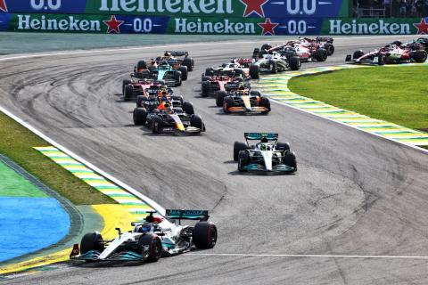 George Russell (GBR) Mercedes AMG F1 W13 leads at the start of the race. Formula 1 World Championship, Rd 21, Brazilian