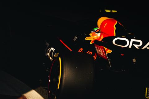 Sergio Perez (MEX) Red Bull Racing RB18. Formula 1 World Championship, Rd 22, Abu Dhabi Grand Prix, Yas Marina Circuit,