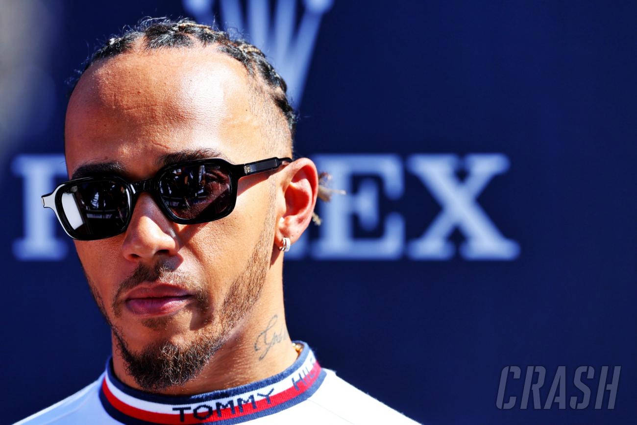 Could Lewis Hamilton and Sir Jim Ratcliffe buy Manchester United? | F1