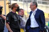 Domenicali wants Hamilton to stay in F1 to “achieve his dream” of eighth title