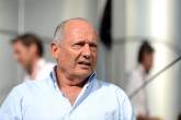 Ron Dennis sells McLaren shares, ending involvement with company