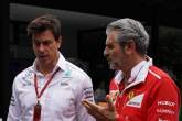 Horner: Mercedes dan Ferrari "bekerja sebagai satu tim"