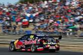 Lowndes eases to race one victory at Tasmania