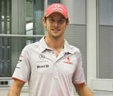 2009 F1 champion Button: Irvine is talking c**p!