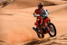 Steady Dakar Stage 7 for sore Danilo Petrucci, lead change