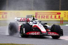 Schumacher blames spray for Japanese GP FP1 crash 