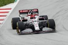 FIRST LOOK: Kubica gives Alfa Romeo's 2021 F1 car its track debut 