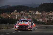 Neuville survives starter motor scare to triumph on Rally Spain