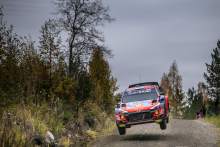 Katsuta spin hands Tanak early lead at Rally Finland