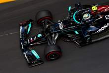 Mercedes finally removes Bottas’ wheel two days after F1 race