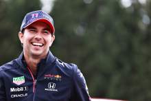 RESMI: Perez Bertahan di Red Bull untuk Musim 2022