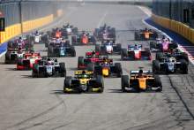 F2 dan F3 akan mengadakan tiga balapan per akhir pekan secara terpisah di putaran yang lebih sedikit pada tahun 2021