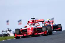F3 Belanda: Menang Feature Race, Hauger Makin Dekat ke Gelar