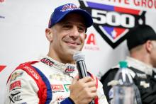 Tony Kanaan merasa lega karena mengalami kekeringan di podium di Gateway