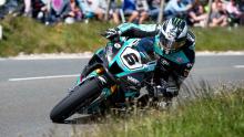 Michael Dunlop smashes lap record at 2023 Isle of Man TT