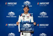 NASCAR Cup: Larson-Eliott Kuasai Baris Depan Saonoma