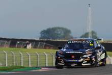 iGordon Shedden (GBR) - Team Dynamics Honda Civic Type R