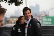Wolff laughs off Ecclestone’s Hamilton criticism