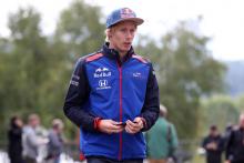 Hartley 'masih berusaha mencari tahu' rencana balap 2019