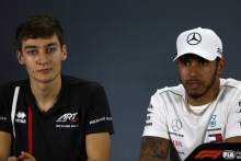 汉密尔顿：Russell在F1 2022的梅赛德斯中有“正确地获得了”他的位置