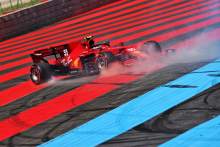 Carlos Sainz Jr (ESP) Ferrari SF-21 spins in the first practice session.