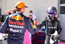 (L to R): Max Verstappen (NLD) Red Bull Racing celebrates his pole position in qualifying parc ferme with Lewis Hamilton (GBR) Mercedes AMG F1.