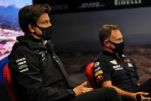 (L to R): Toto Wolff (GER) Mercedes AMG F1 and Christian Horner (GBR) Red Bull Racing Team Principal