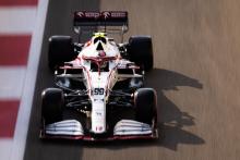 Antonio Giovinazzi (ITA) Alfa Romeo Racing C41.